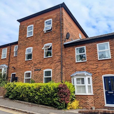 Saffron Court By Wycombe Apartments - Apt 06 High Wycombe Exterior foto